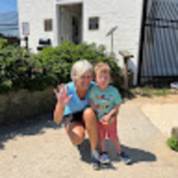 Meet your Posher, Mary - Picture 1 of 1